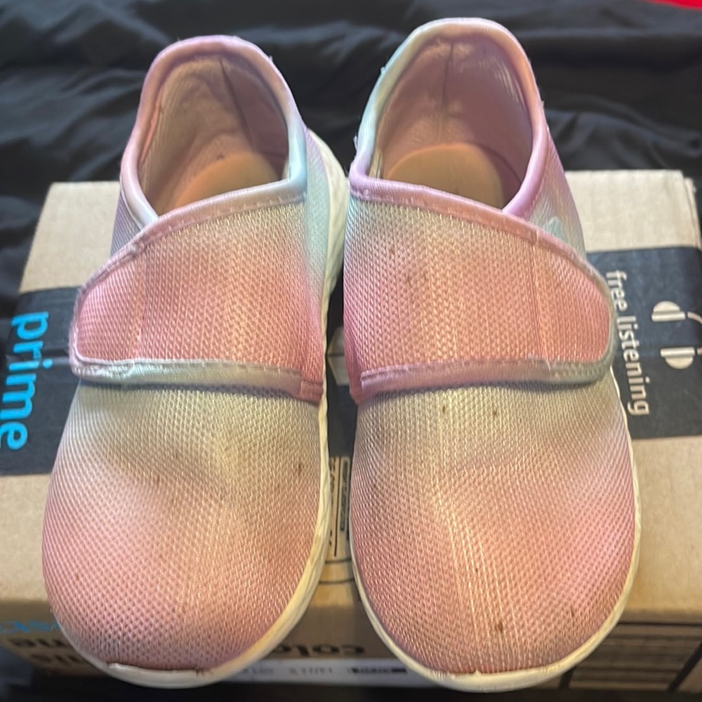 Toddler girls shoes size 11 from caters